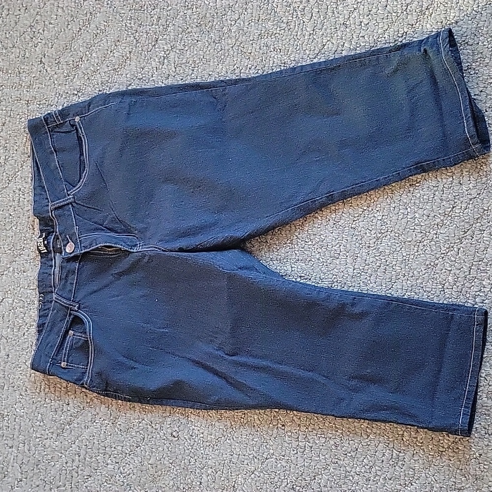 #3 1826 Jean's Capri SZ 20 NWOT